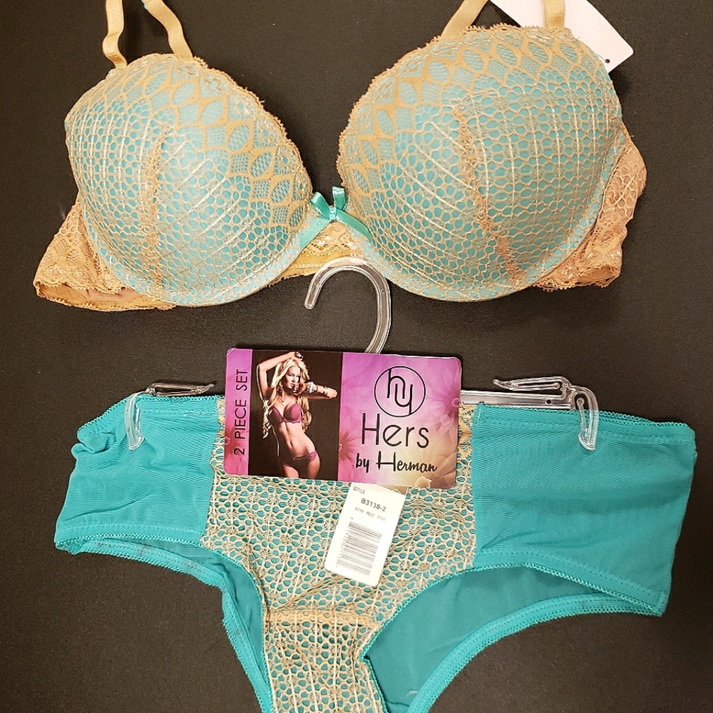 Bra and panty set